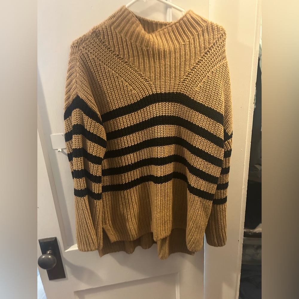 Old navy funnel neck sweater